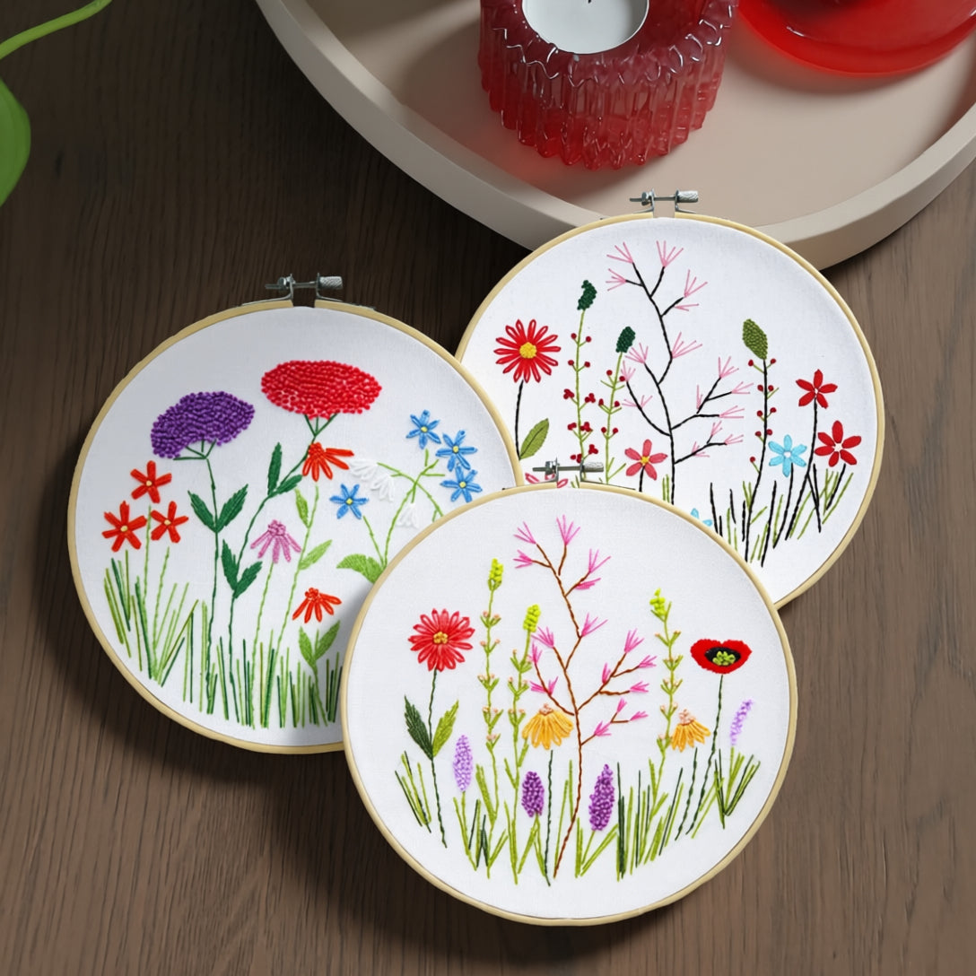 Borduurpakket met bloemen wit